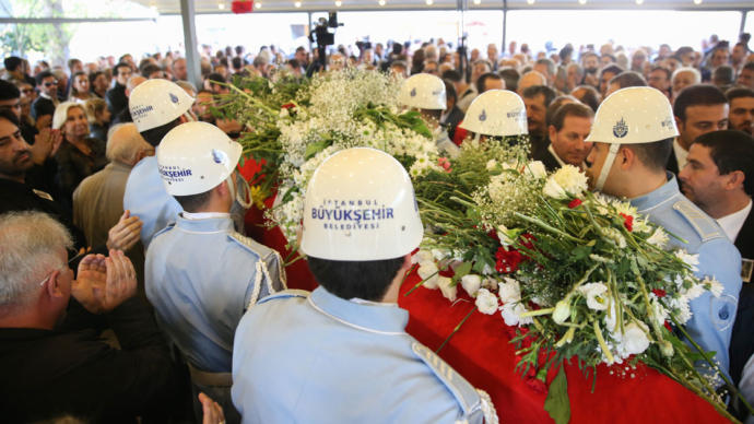 91 Yaşında Hayatını Kaybeden Yıldız Kenter Son Yolculuğuna Uğurlandı