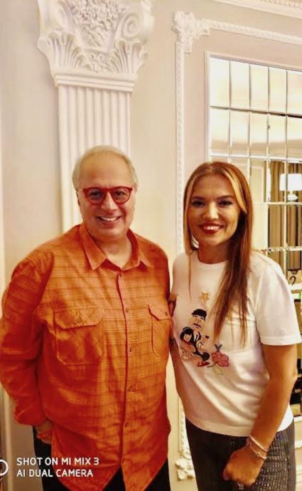 Demet Akalın Ne Düşünüyorsa Pat Diye Söylüyor!