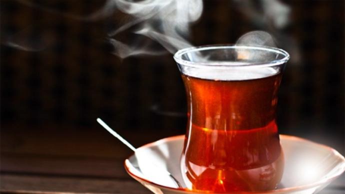 Çay Tiryakileri Bu Haber Sizi İlgilendiriyor: Sıcak Çay İçerseniz...