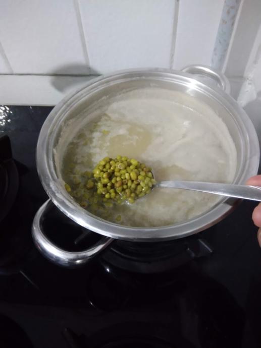 Sağlığımıza ve Cebimize Dost Maş Fasulyesi Salatası Nasıl Yapılır?