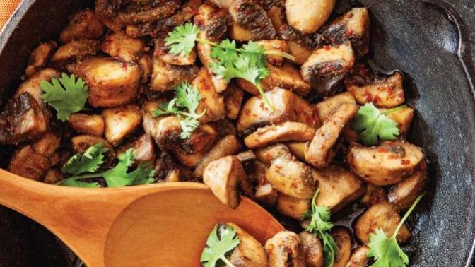 Yemek İcat Ettim: Kavurmalı Mantar Sote Nasıl Yapılır?