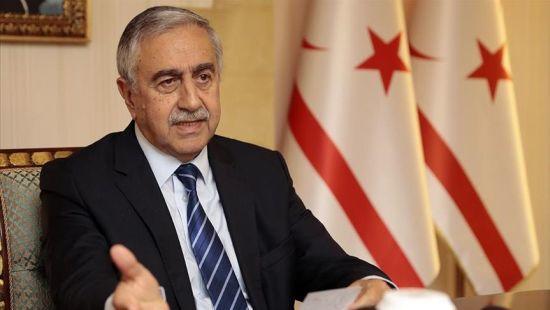 Hükümetin karşı çıkmasına rağmen Berlinde Rum tarafıyla görüşen Cumhurbaşkanı Mustafa Akıncı