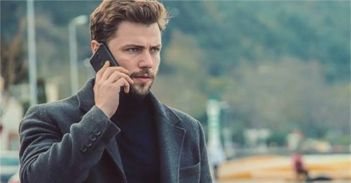 Top 10: Yakışıklı ve Genç Türk Erkek Oyuncular!