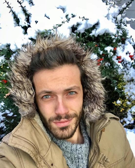 Onda Star Işığı Var: Türkiyenin En İlgi Çekici Fenomen Doktorlarından Çocuk Diş Hekimi Ahmet Coşkun KizlarSoruyorda