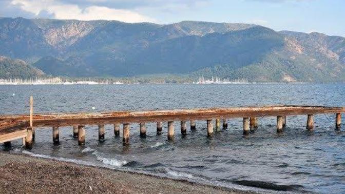 Marmaris'te 25 Metre Çekilen Deniz Suyu Paniğe Neden Oldu