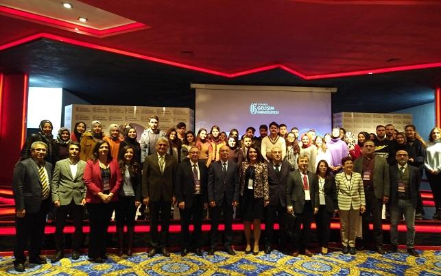 TDK çalıştayına katılan profesörler