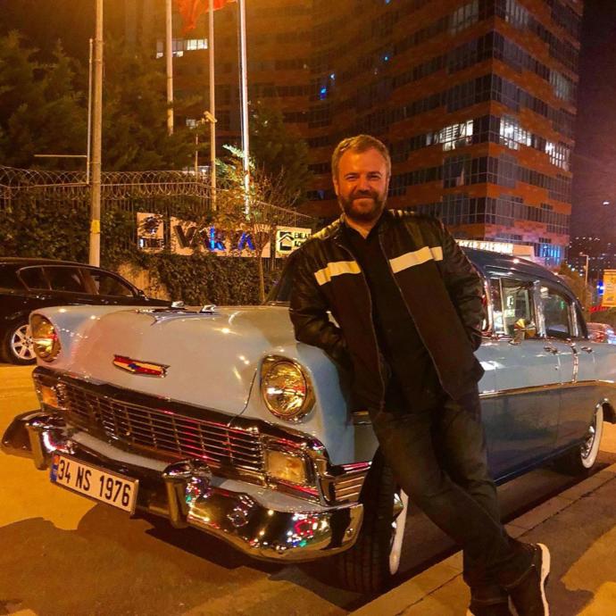 O, Radyoculuğun Piri; Nihatla Sivrisinek Programının Medarı İftiharı: Kafa Radyonun En Kafa Sesi Nihat Sırdar KizlarSoruyorda!