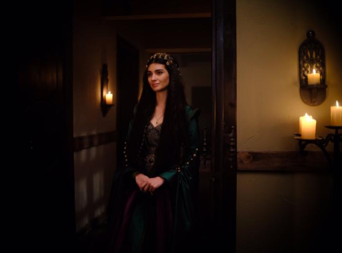 Tuba Büyüküstün