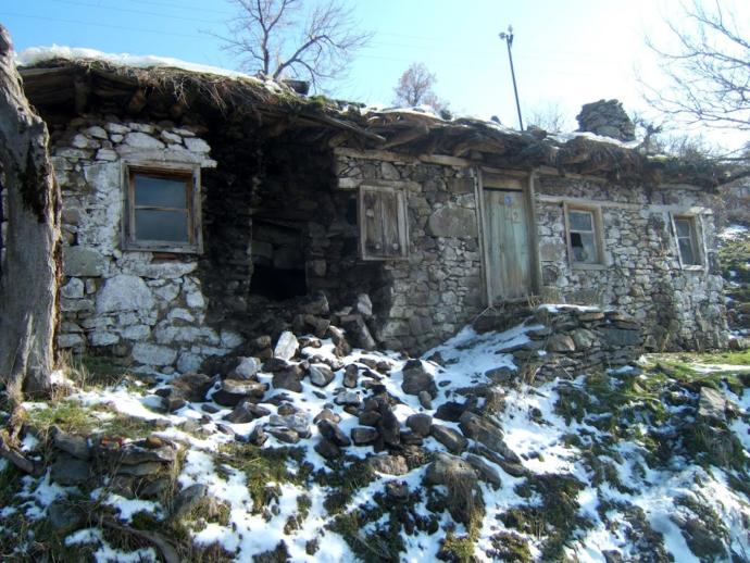 Sakaryada 117 Hanenin Terk Ettiği, Ürkütücü Olayların Yaşandığı Azer Büyülü Köyü