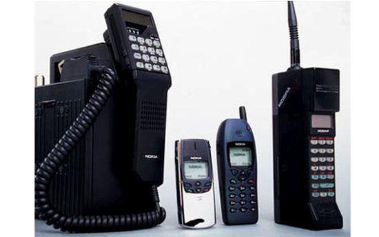 Elde taşınabilen Mobil telefonun geçtiği aşamalar