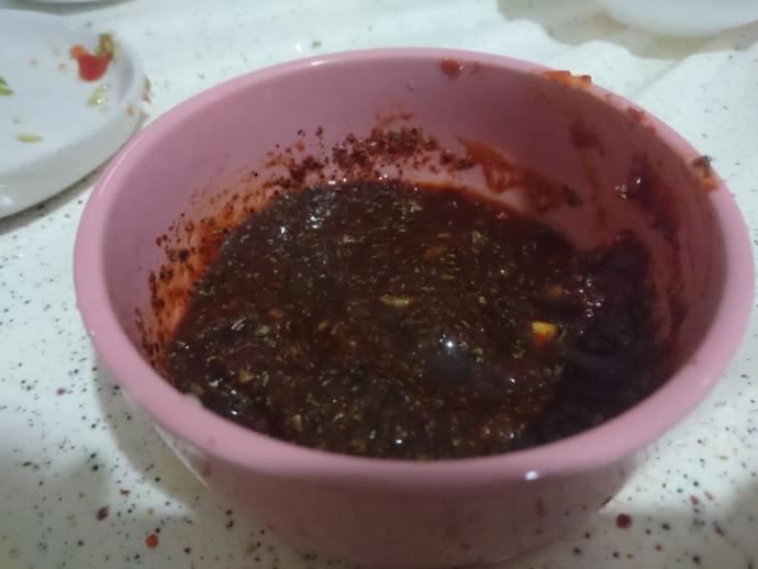 Kebap Kralsa, Kraliçesi Acılı Ezmedir! Sır Gibi Saklanan Acılı Ezme Tarifim