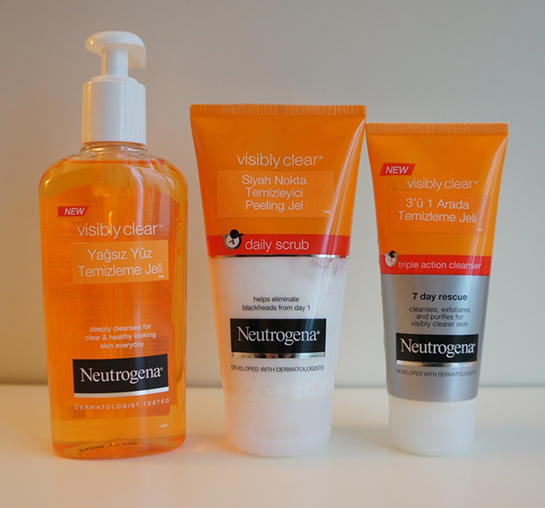 Yeni Yıl Bakımla Geliyor: Neutrogena Hydro Boost Serisinin En Beğenilen 4 Ürününü Denedim!