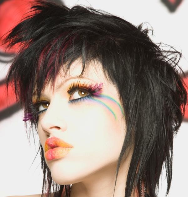 Punk Saç Modelleri: Dikkat Çekici Punk Tarzıyla Havanı Değiştir!
