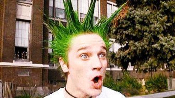 Punk Saç Modelleri: Dikkat Çekici Punk Tarzıyla Havanı Değiştir!