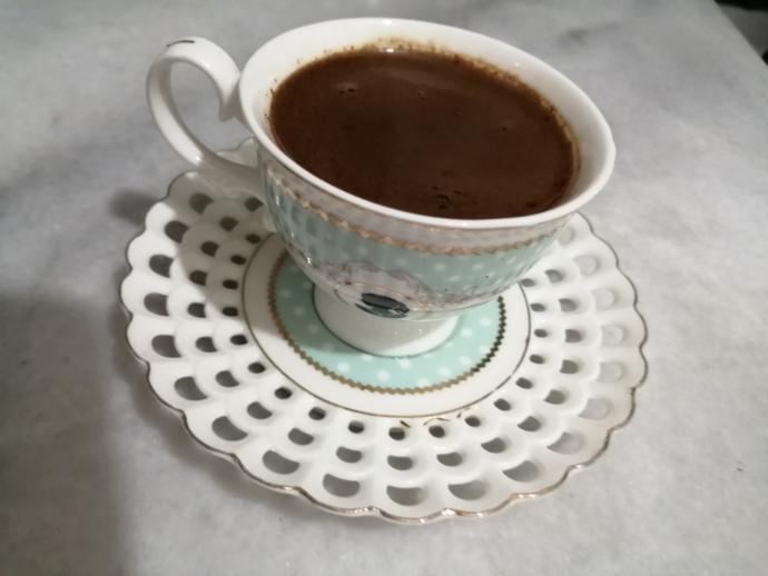 Lezzetli Orta Şekerli Türk Kahvesi Nasıl Yapılır? KizlarSoruyor
