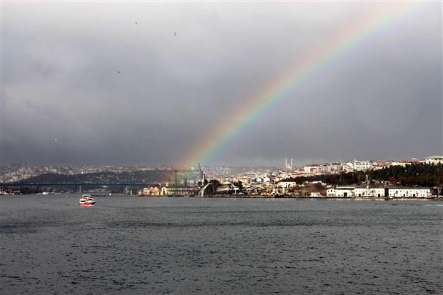 İstanbul ve gökkuşağı