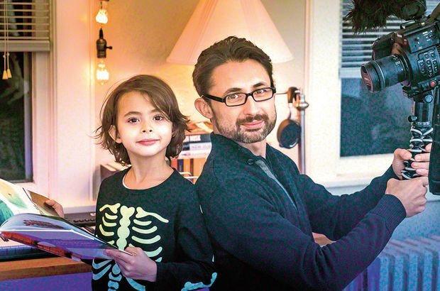 O, İnternet Aleminin Parlayan Yıldızı: Sıradan Olmayı Çoktan Aşmış, Türkiyenin En İyi Youtuberı Barış Özcan KizlarSoruyorda!