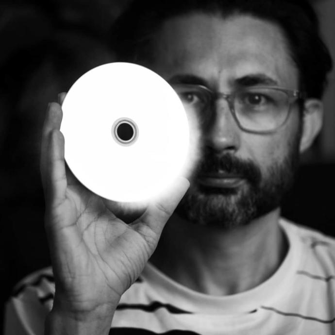 O, İnternet Aleminin Parlayan Yıldızı: Sıradan Olmayı Çoktan Aşmış, Türkiyenin En İyi Youtuberı Barış Özcan KizlarSoruyorda!