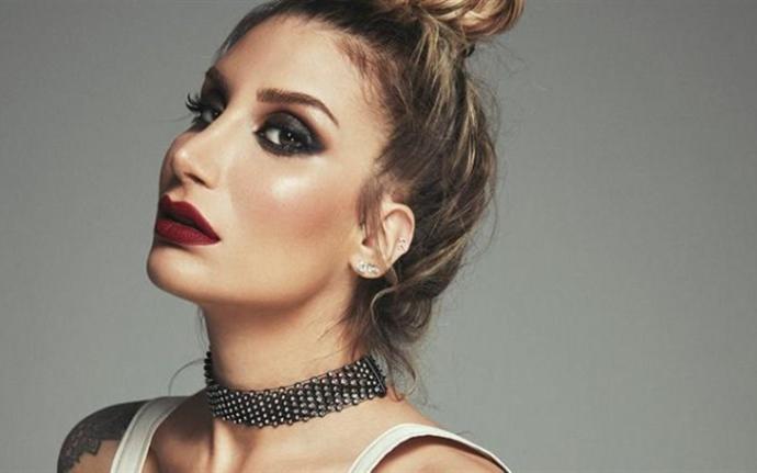 İrem Derici