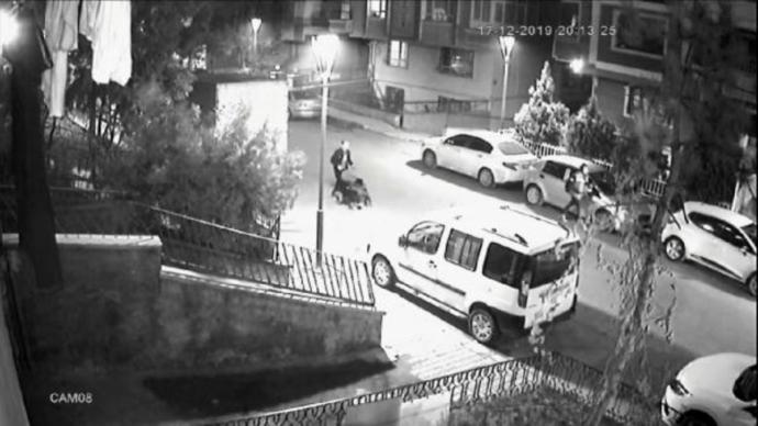 Vicdanı sızlayan çaldığı tekerlikli sandalyeyi geri getirdi - Ankara