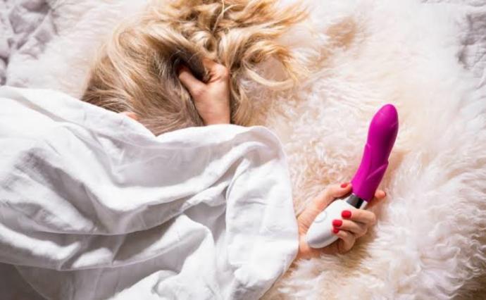 Vibratör-Dildo Deneyimi Kazanmak İsteyen Kadınlara Tavsiyeler