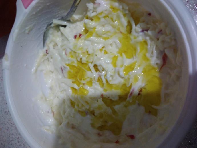 Kereviz Salatasında Yeni Bir Tarz: Şefin Bol Malzemeli Kereviz Salatası!