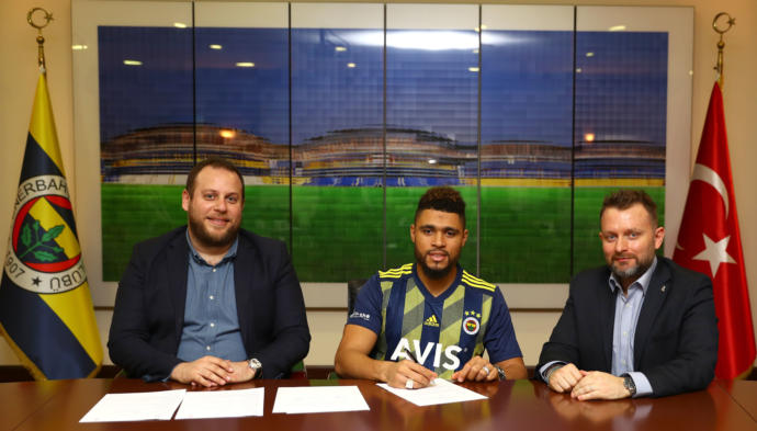 Stoper Simon Falette Fenerbahçede