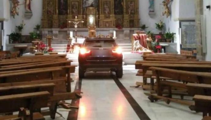 St. San Juan Evangelista Kilisesi