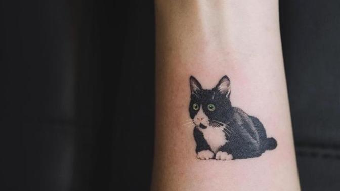 Kedi Aşıklarının Bayılacağı Birbirinden Ponçik Kedi Figür Dövmeleri!