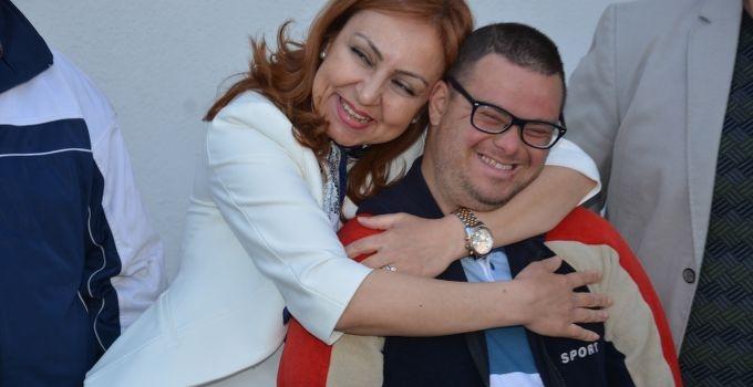 Özel Bireye Sahip Ailelerin Geçirdiği Evreler!