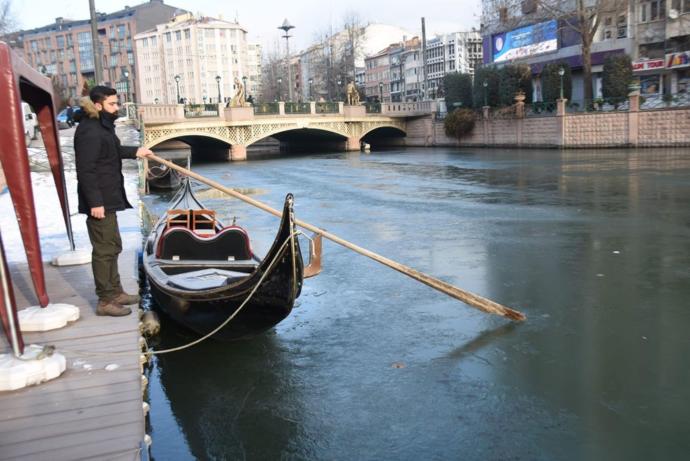 Porsuk &Ccedil;ayı buz tuttu - Eskişehir
