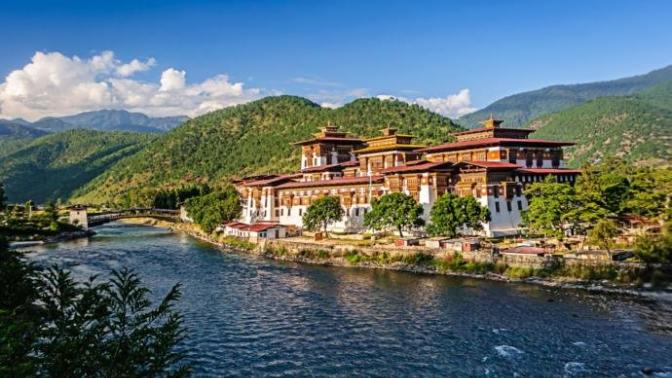 Sigara İçmenin Yasak Olduğu Tek Ülke: Bhutan Krallığı!