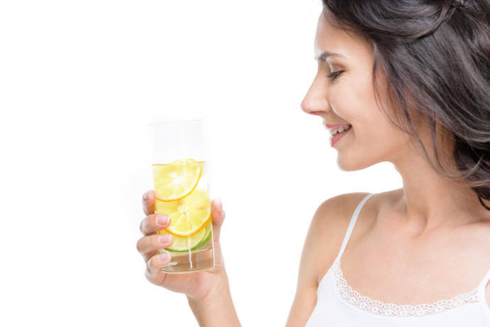 Sabahları Limonlu Su İçmek İçin 5 Neden!