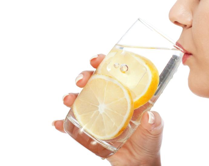 Sabahları Limonlu Su İçmek İçin 5 Neden!
