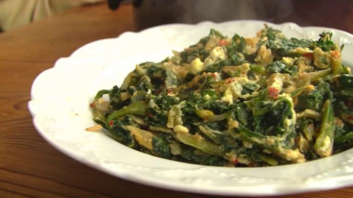 Kavurmalı Yumurtalı Ispanak Tarifi