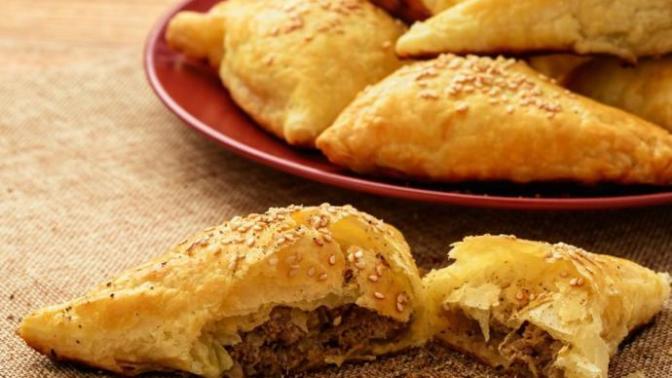 Çatkapı Gelen Misafir Böreği İsteyenler İçin Patatesli Milföy Böreği Yaptım🌟