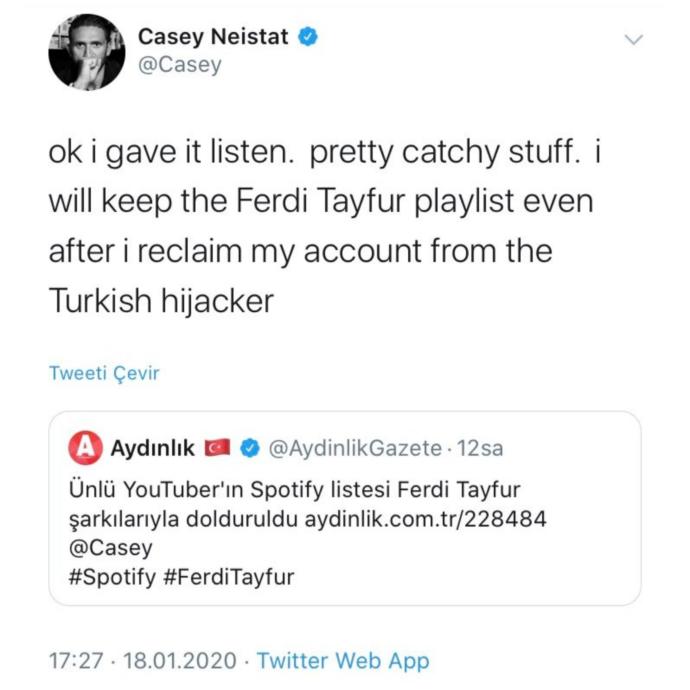 Ferdi Tayfur Dünya Gündemine Oturdu: Bir Hayranı 12 Milyon Takipçili Youtuberı Hackledi. Yer Gök Ferdi Tayfur Şarkılarıyla İnledi!