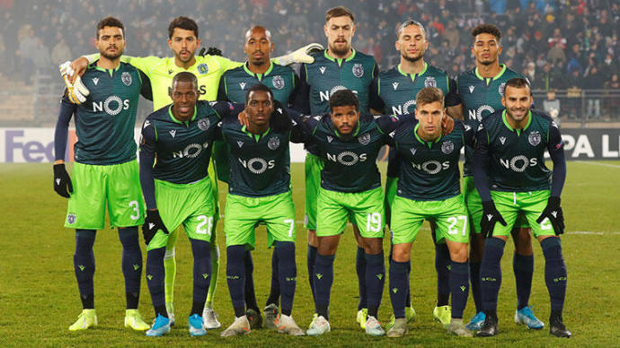 Bir Zamanlar Futbol Tarihine Damga Vuran O Şaşaalı Takımlar Mazilerini Mumla Arıyor!