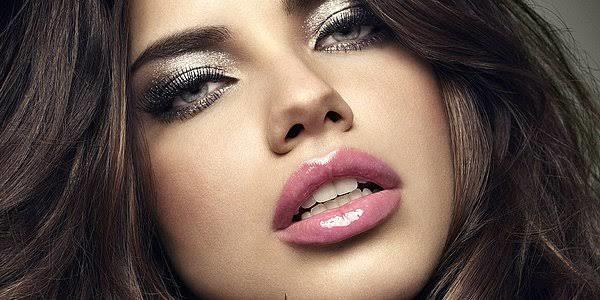 💋 Doğal Yöntemlerle Köfte Gibi Dolgun Dudaklara Sahip Olmanın Yolları