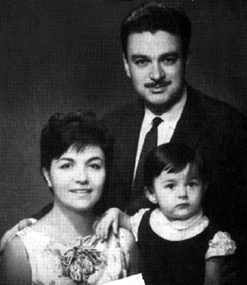 Tutunamayanların Turgut Özbeni, Tehlikeli Oyunların Hikmet Benolu: Oğuz Atay!