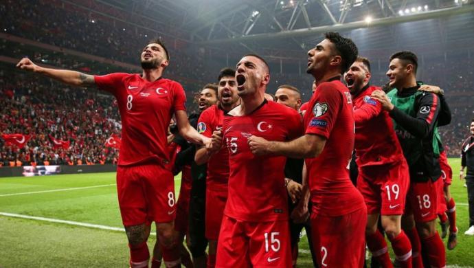 Euro 2020 Vitrininde Parlamaya Hazırlanan 7 Türk!