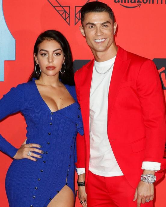 Georgina Rodriguez - Cristiano Ronaldo