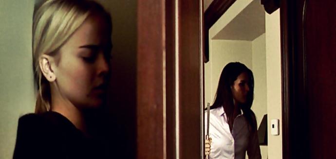 Öksüz Kalan İki Çocuğun Dramı: Glass House The Good Mother