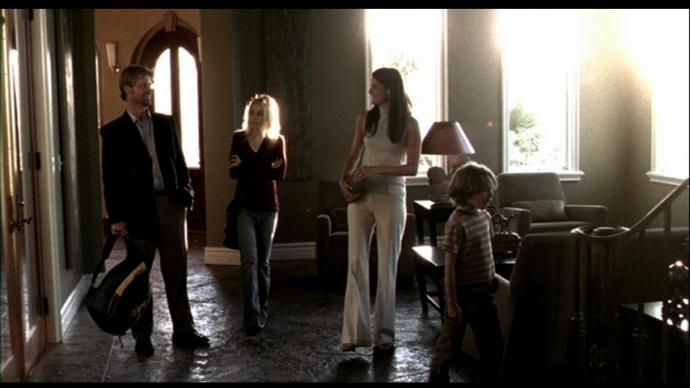 Öksüz Kalan İki Çocuğun Dramı: Glass House The Good Mother