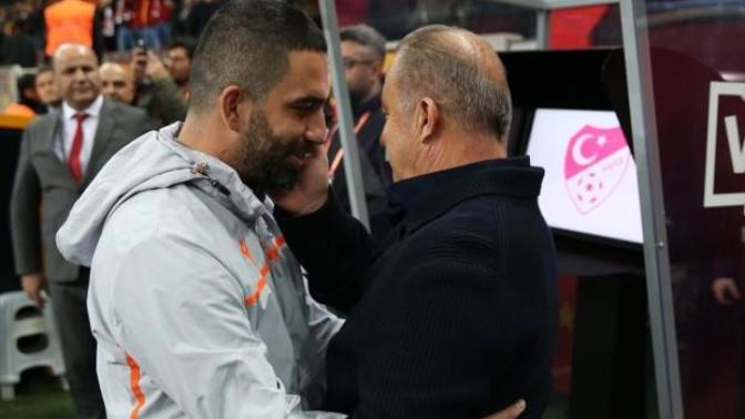 Fatih Terim: Arda Turan'ın Transferi Konusunda Yönetimle Aynı Fikirde Değiliz