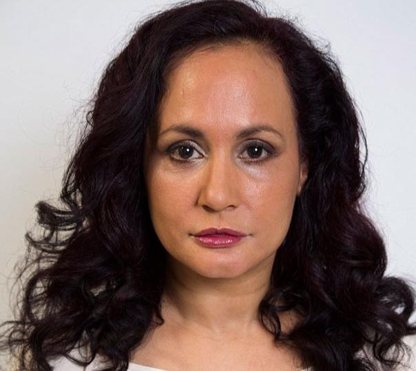 Kadınlara Asla İmkansız Demeyin: Yüzü Kırışmasın Diye 43 Yıldır Gülmeyen Tess Christian İle Tanışın!