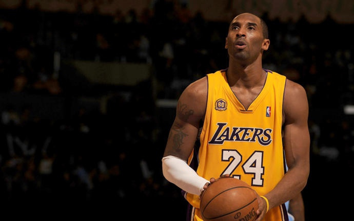 NBA Tarihinden Bir Yıldız Geçti: Lakers Efsanesi Kobe Bryant Hayata Gözlerini Yumdu!
