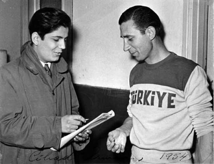 Fenerbahçenin Sarı Kanaryalar Simgesini Almasını Sağlayan Uçan Kaleci: Cihat Arman!