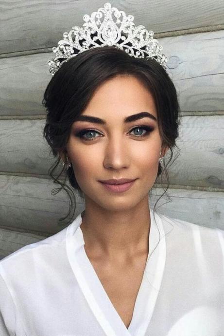 Kusursuz Düğün Makyajı İçin Atılması Gereken Adımlar Nelerdir?