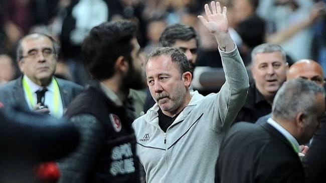 Sergen Yalçın Yuvaya Döndü: İşte Sergen Yalçın Hakkında Söyleyen ve Tarihe Geçen Sözler!